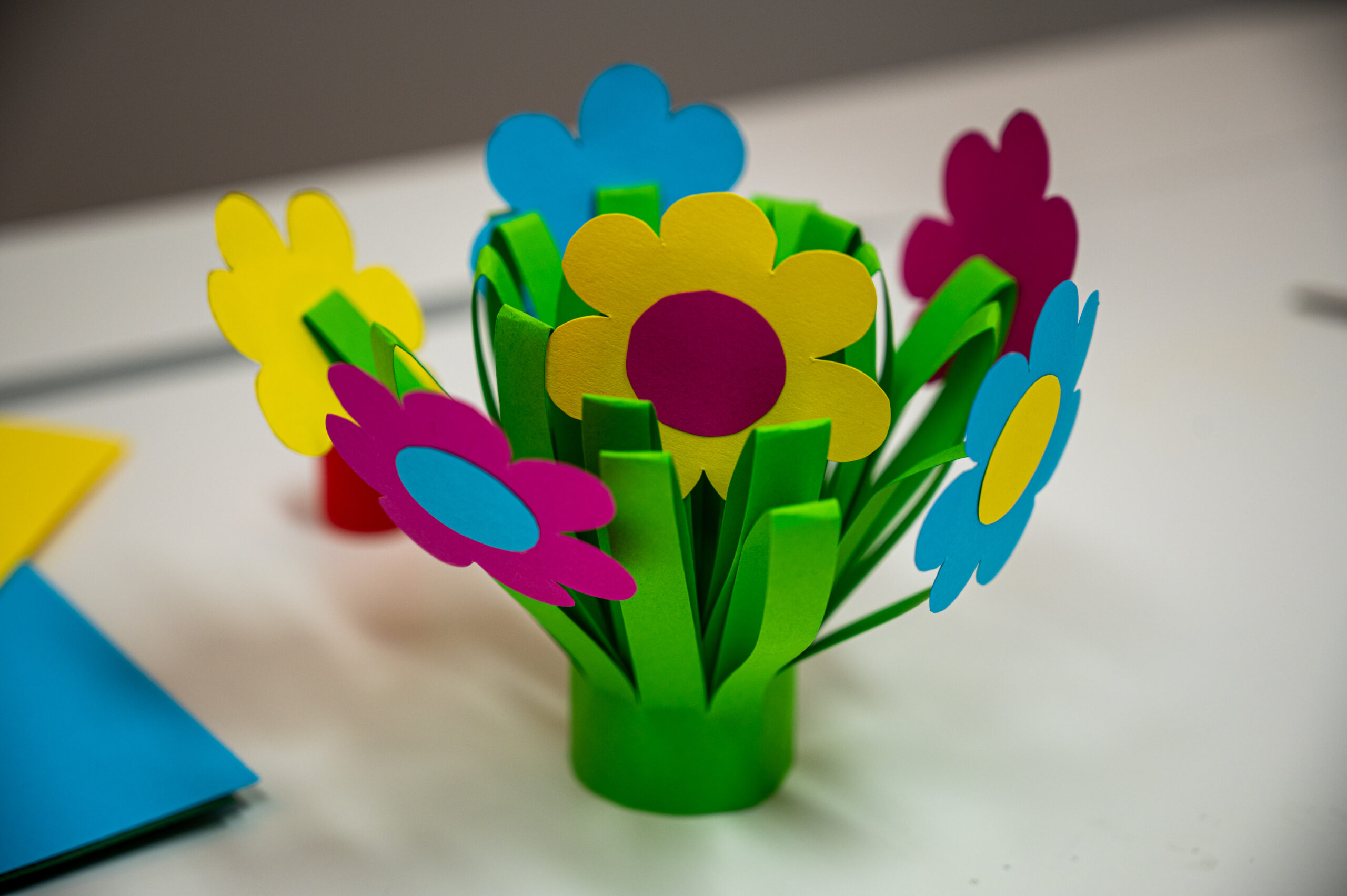 kvetiny-barevny-papir-13